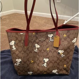 Coach snoopy tote bag